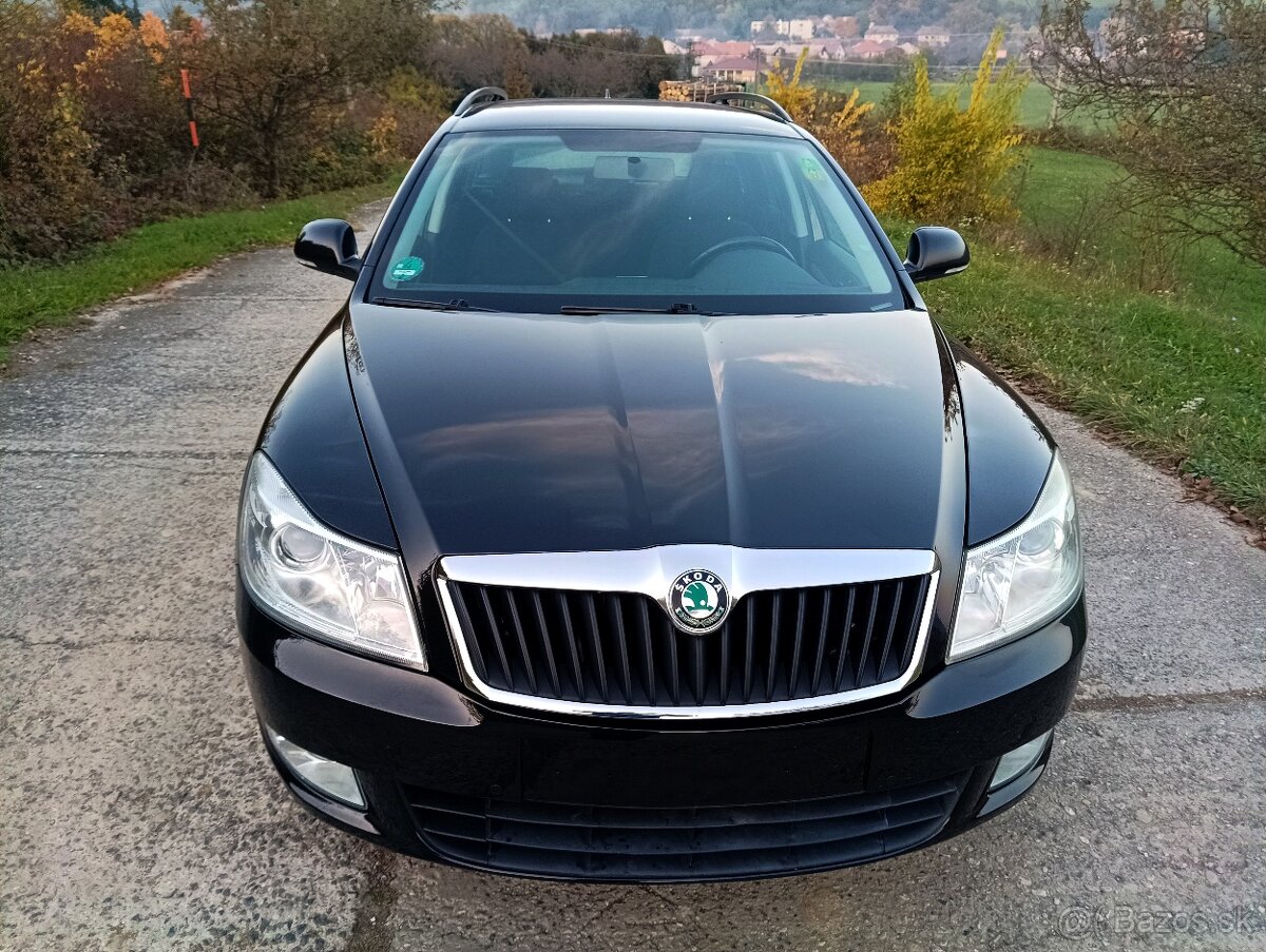 ŠKODA OCTAVIA COMBI  II 2.0 TDI CR  NAVI MODEL 2012