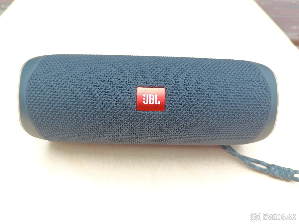 JBL Flip 5 reproduktor