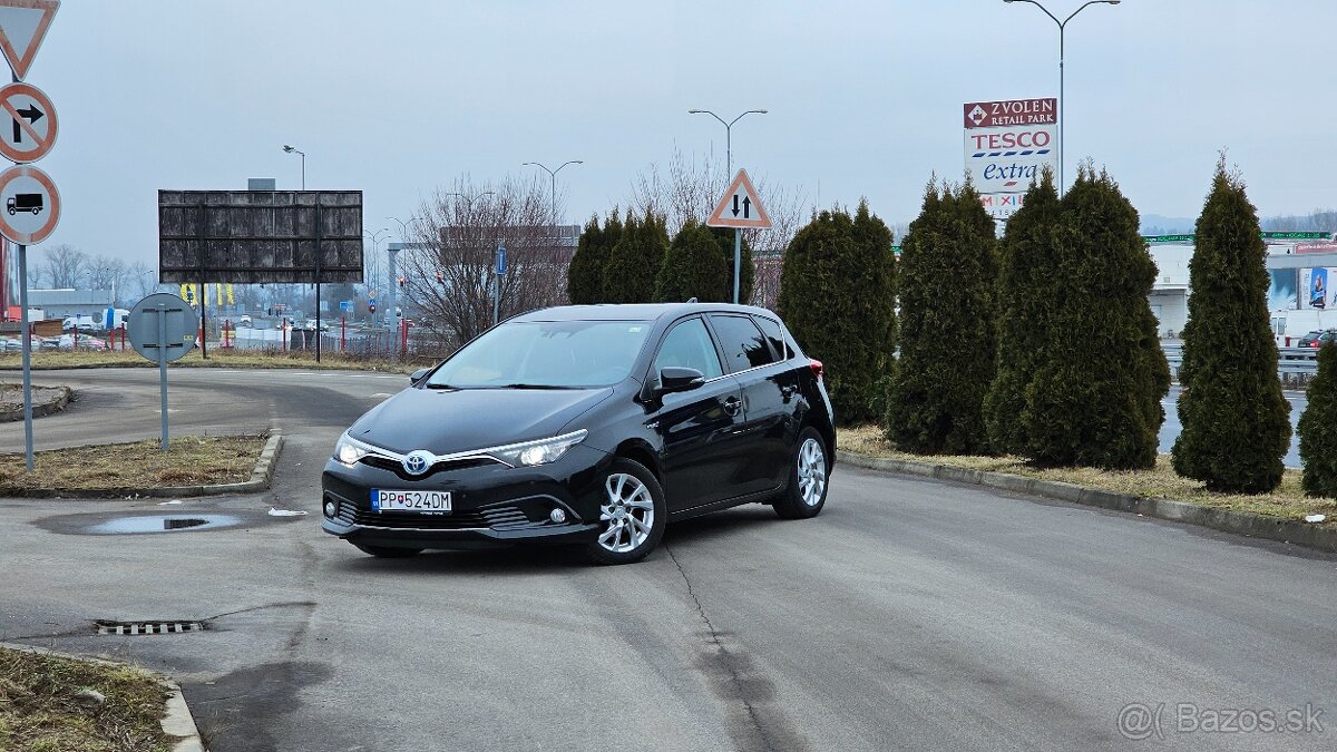 Toyota Auris 1.8 hybrid executive