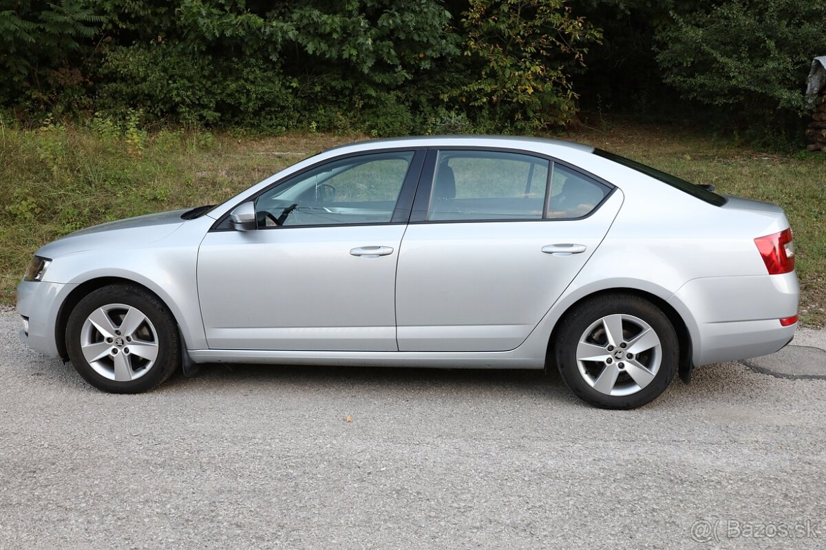 Škoda Octavia 1,4 TSI Šedá Metalíza