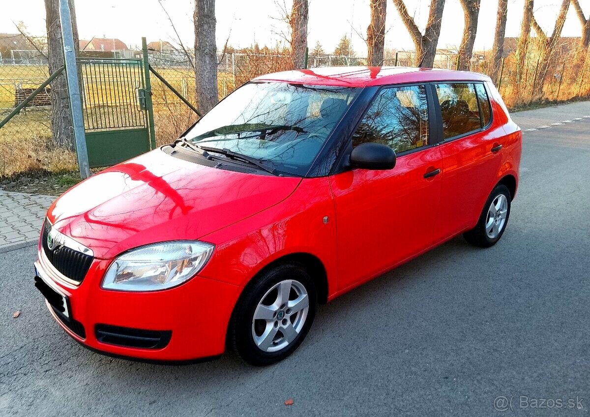 Škoda Fabia 1,2HTP 48000 km.