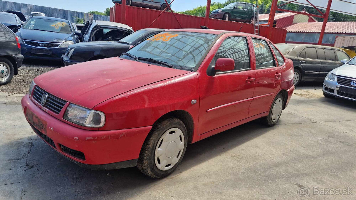 Volkswagen polo classic 1,6i 55kw