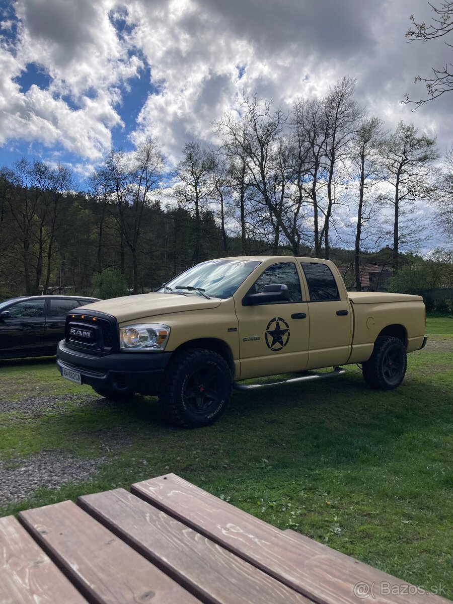 DODGE RAM 1500