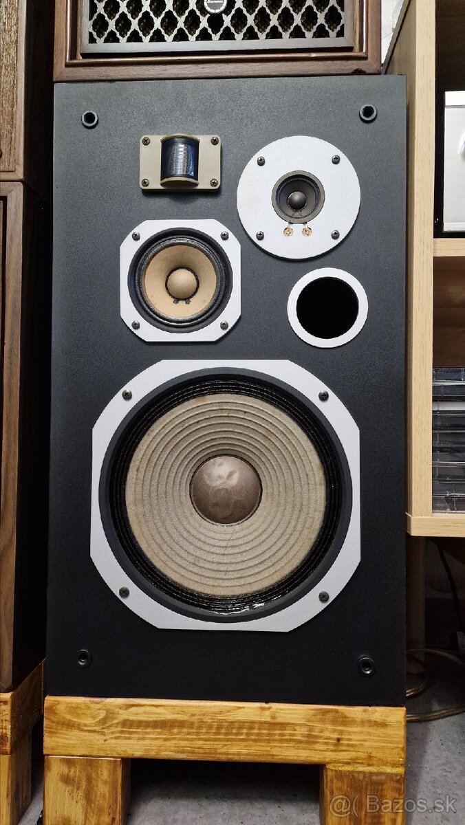 Pioneer HPM-70