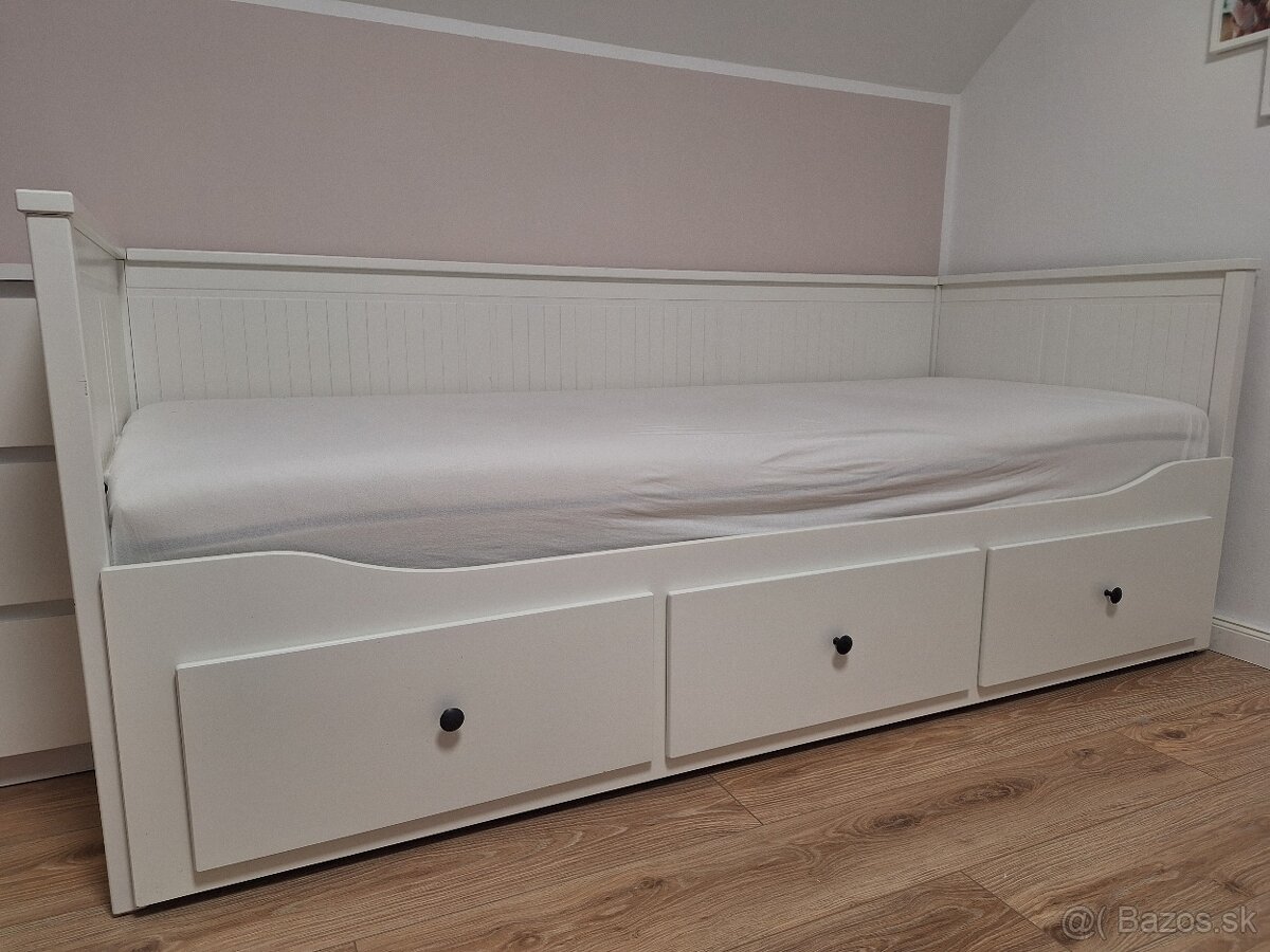 Posteľ Ikea Hemnes