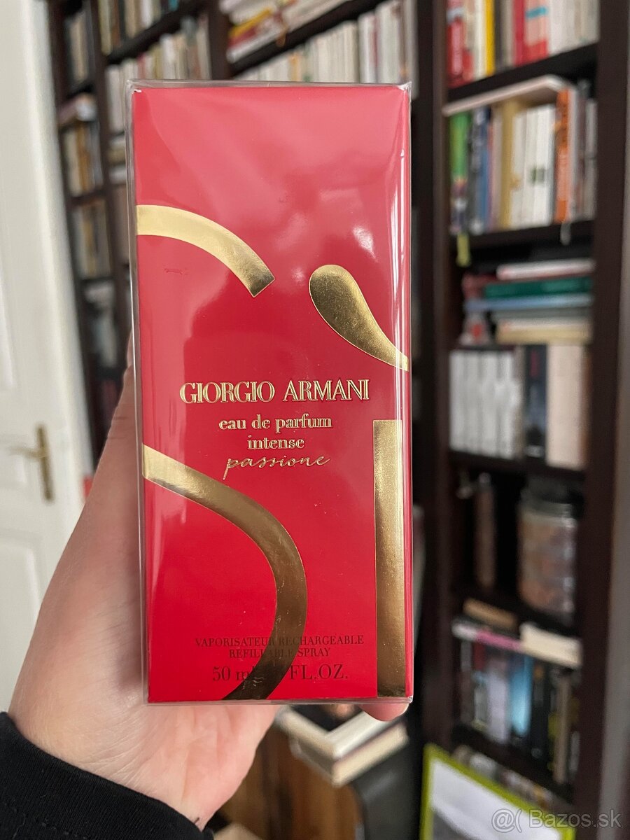 Nový zabalený parfum Si Georgio Armani