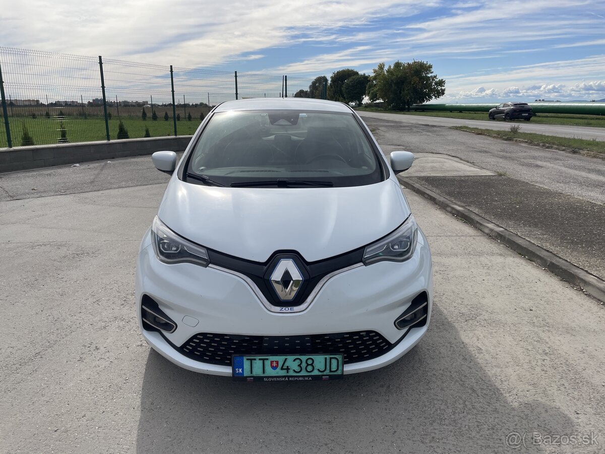 Predám Renault ZOE R135 , 52kw. AC22kw, DC50kw