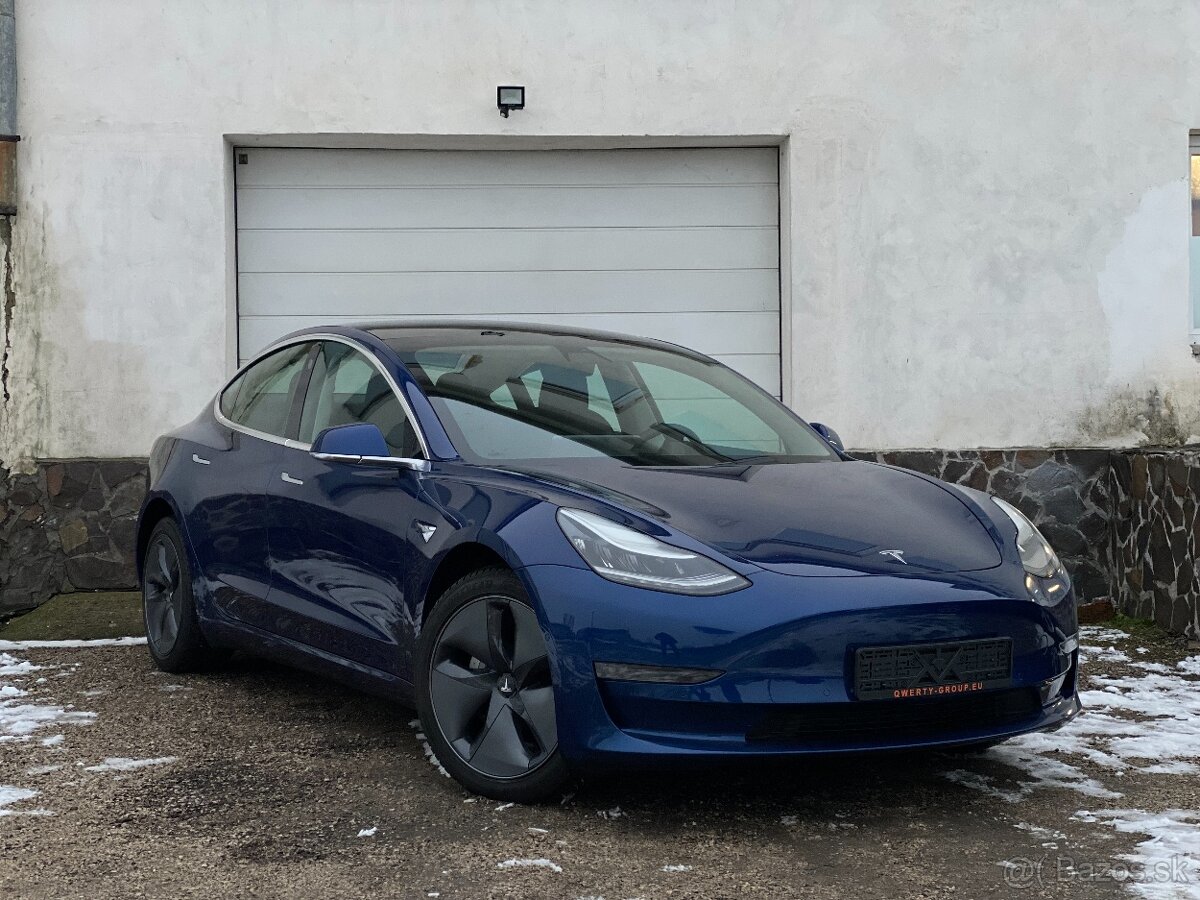 Tesla model 3