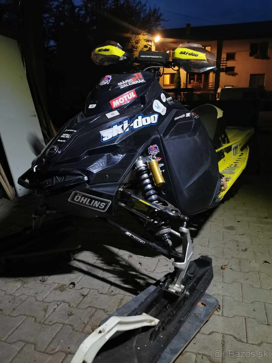 ski doo rs 600