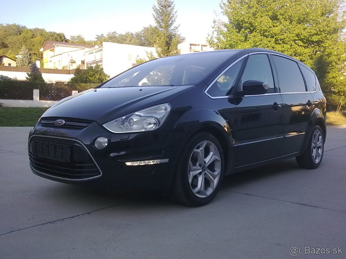 Ford S-Max TITANIUM X+, panorama, navi, xenony, PLNÁ VÝBAVA