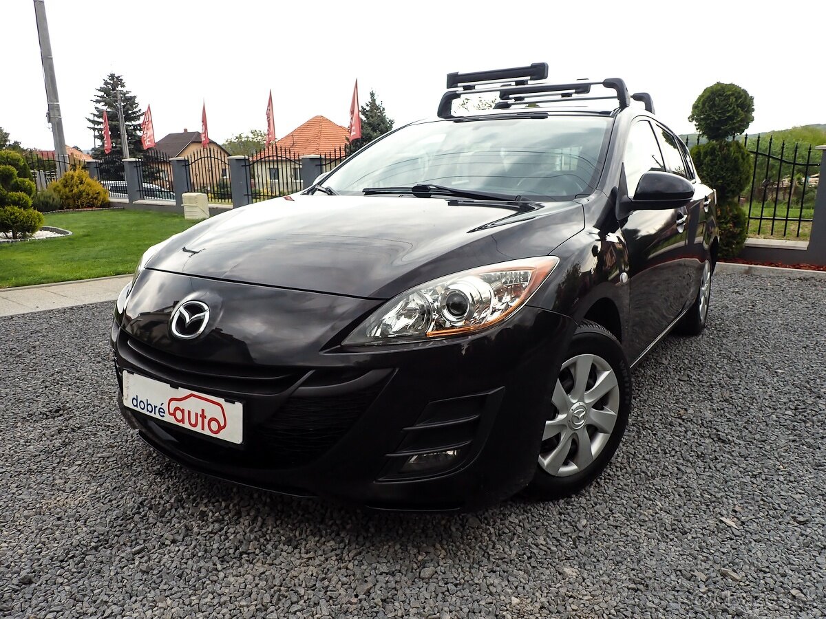 MAZDA 3 - 1.6 benzin 77kW FACELIFT 2010 KLIMA VYHREV ŤAŽNE