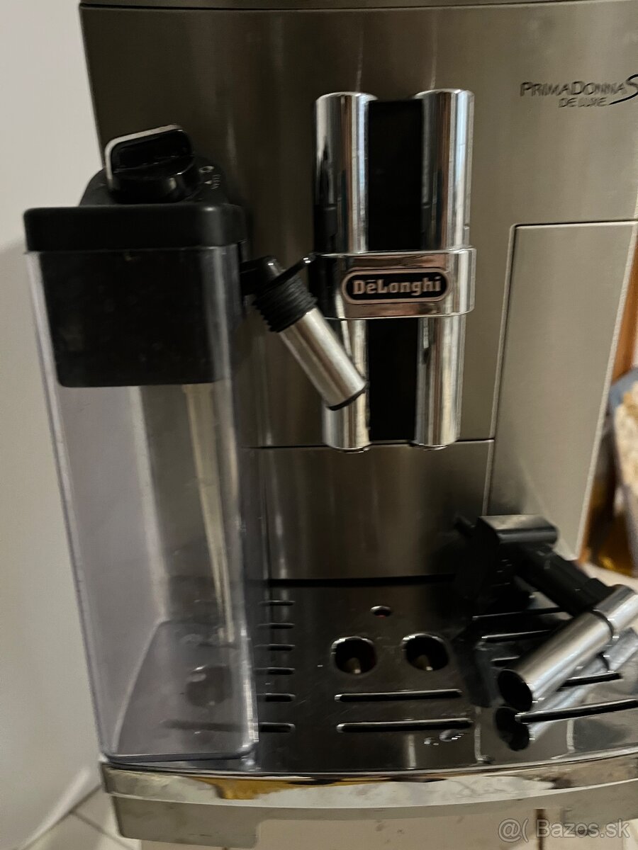 Automaticky kavovar De’Longhi PrimaDonna S de luxe