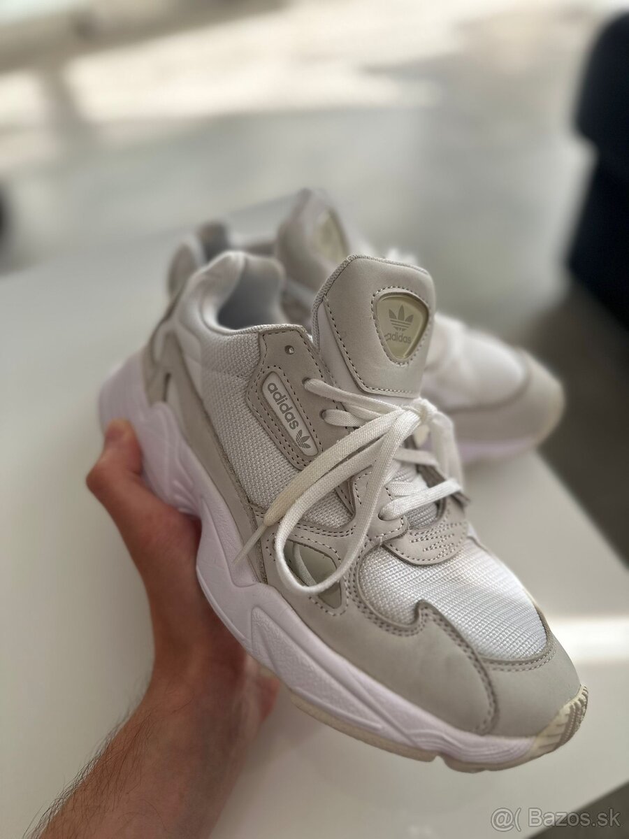 Adidas Falcon