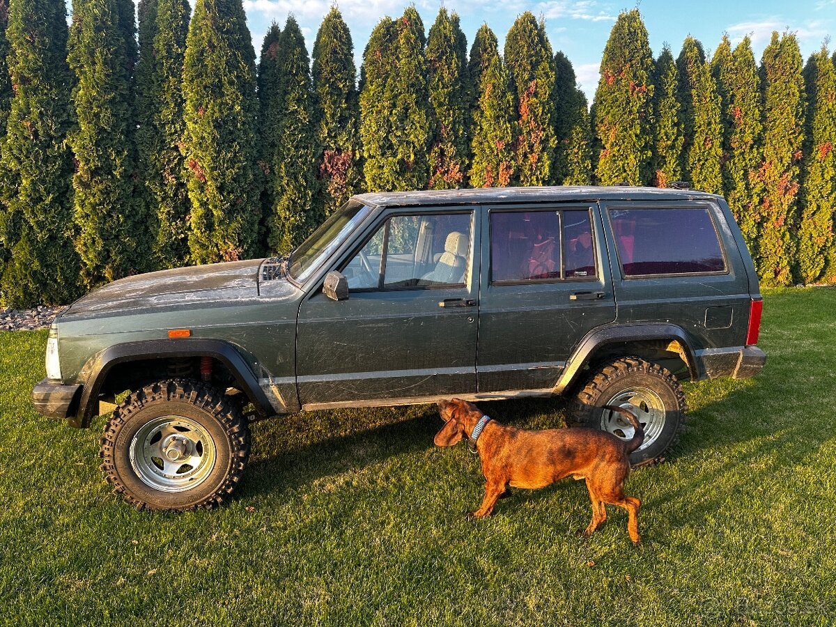 Jeep Cherokee 2,5 Benzin