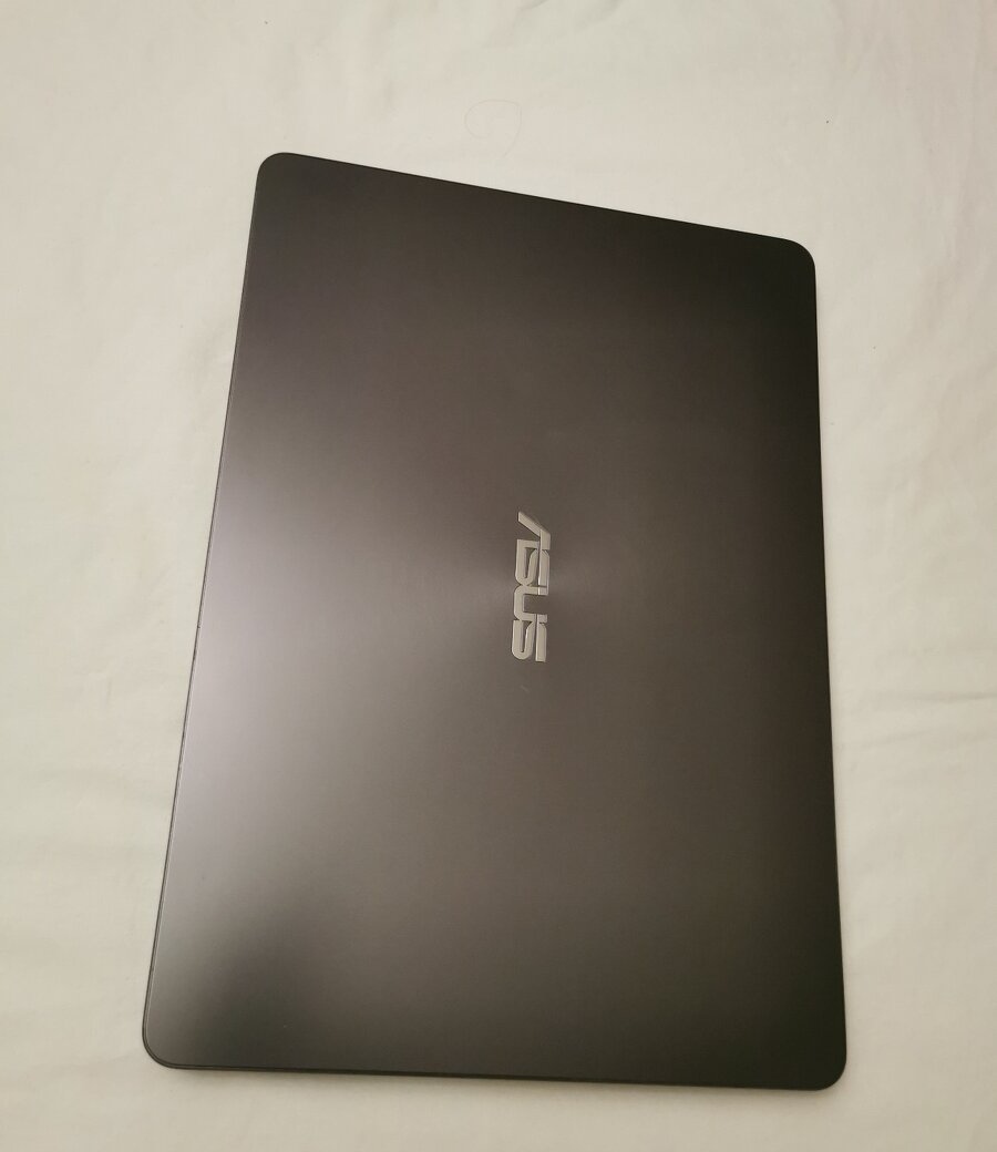 Asus Zenbook UX430UA 14 i5 Cena 199€