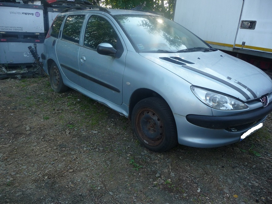 Peugeot 206....................nahrad.diely