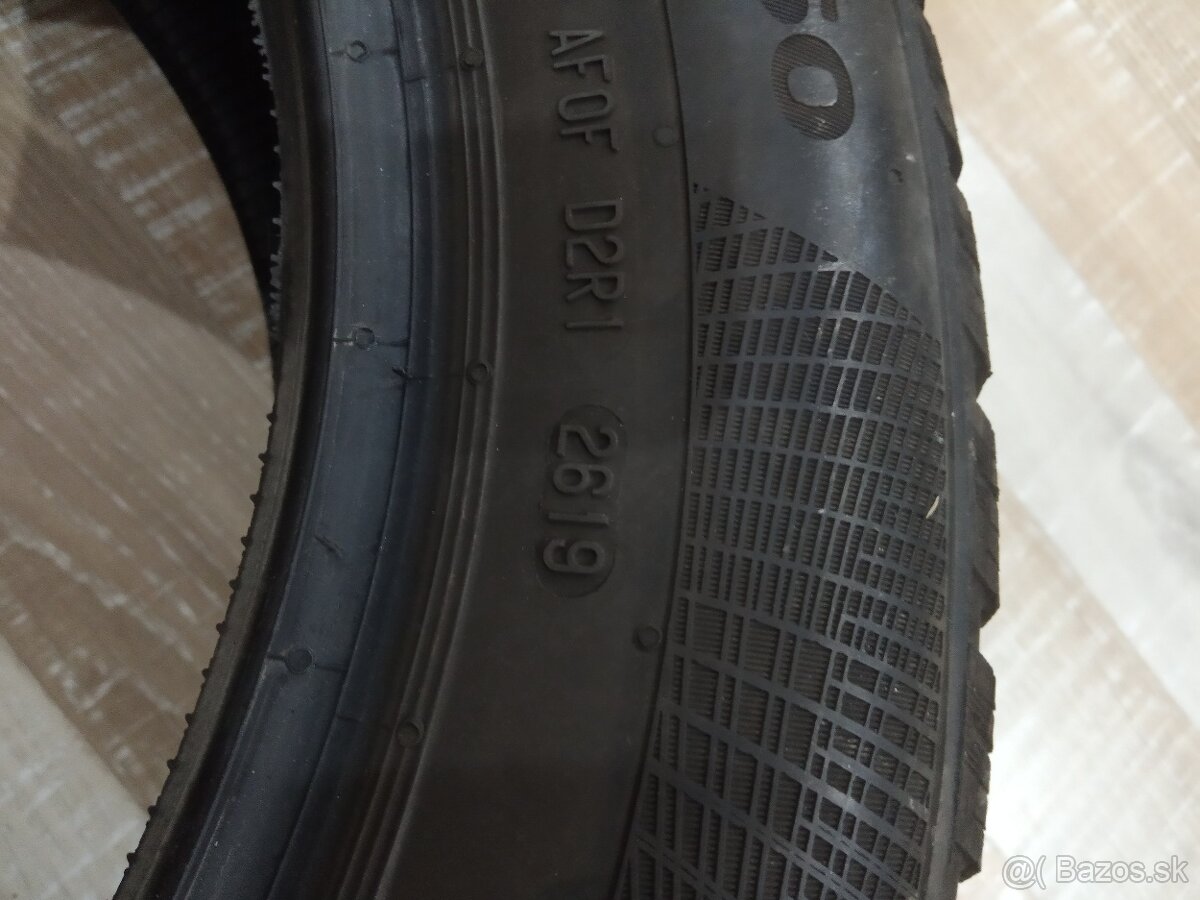 215/65R16 continental