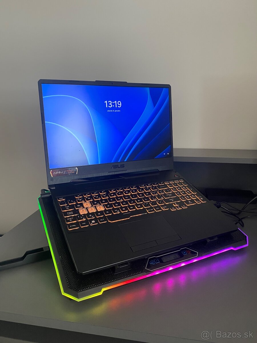 Asus TUF Gaming F15 FX506HC + EVOLVEO Ania 9 RGB