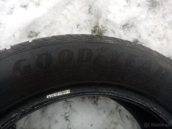 Predam zimne pneu 225/55R17