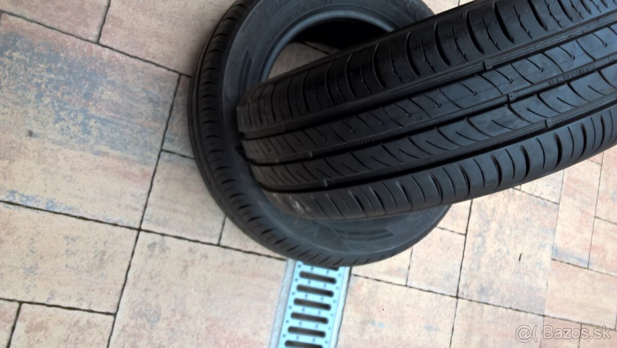 2 + 2 ks LETNÉ 185/60 R14 82H SEMPERIT KUMHO TIGAR cca 7 mm