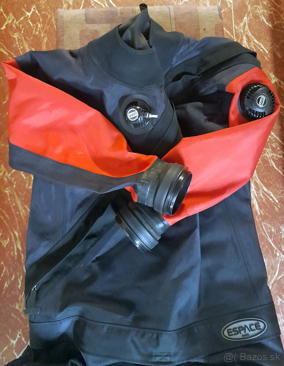 Na predaj suchý potápačský oblek SANTI
