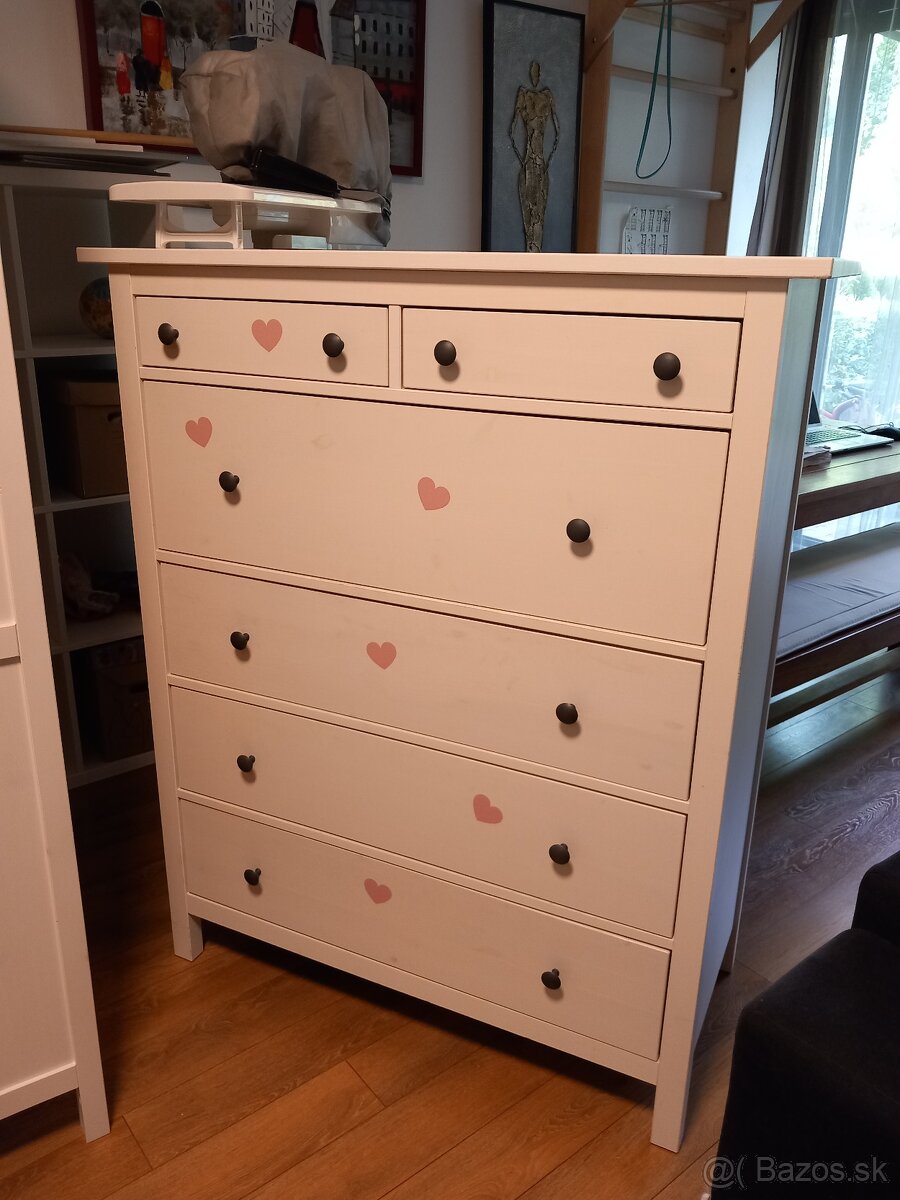 Komoda Hemnes IKEA