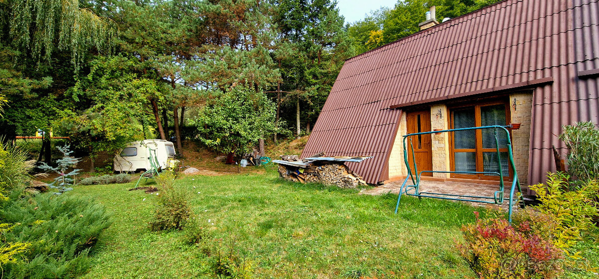 NA PREDAJ rodinný dom DRIENICA