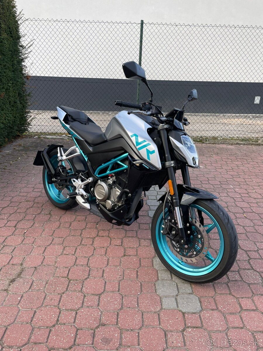 CFMOTO NK300