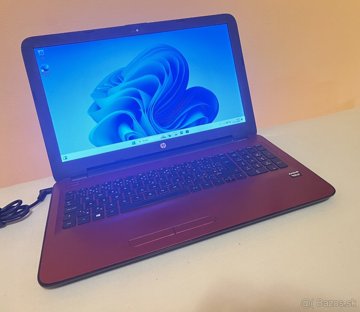 HP 15-af100nc / AMD A6-630 APU with Radeon R4 Graphic /15.6"