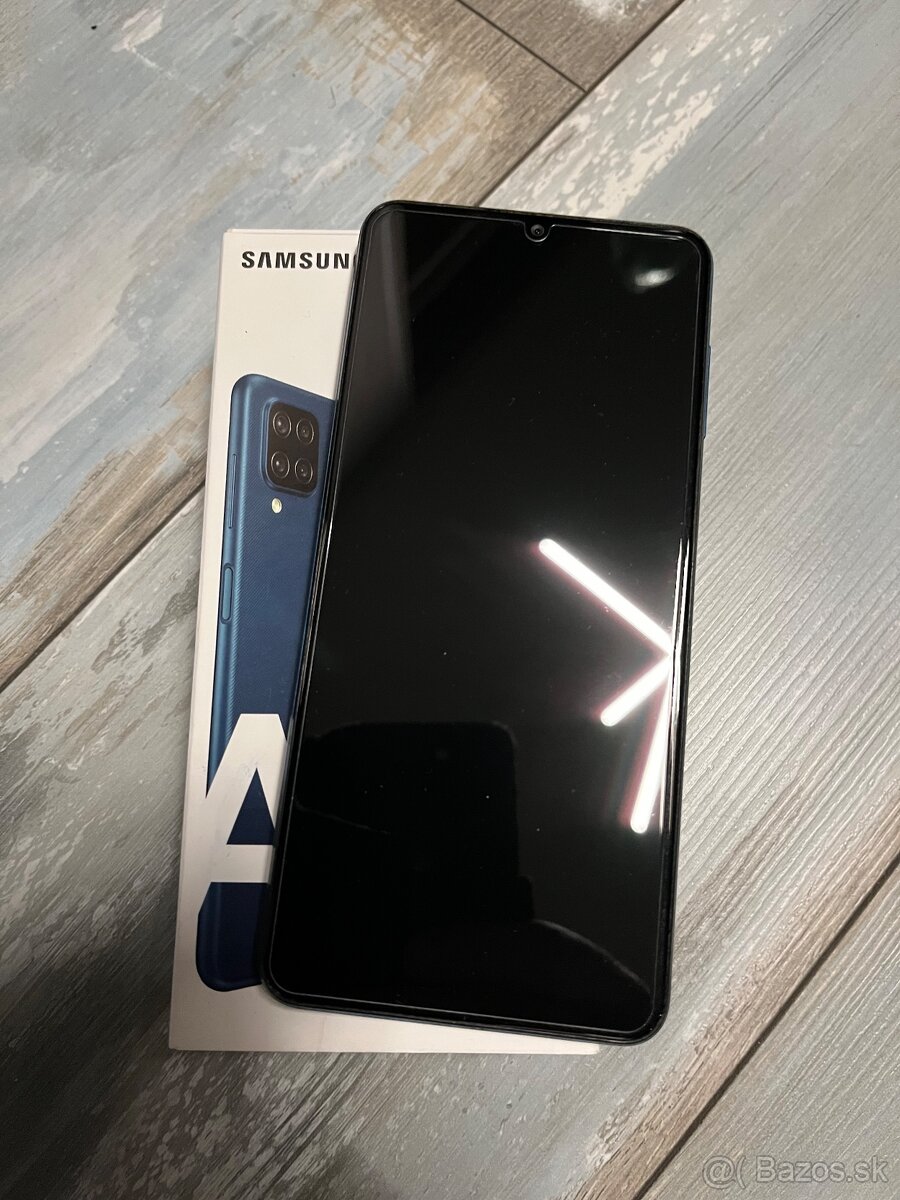 Prodám Samsung A12 modrý top stav