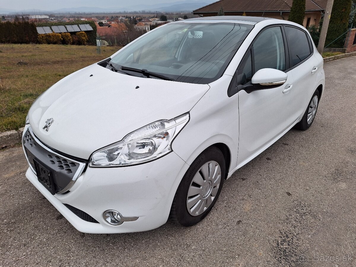 Predám-Peugeot 208 1,4 HDI 50kW, AUTOMAT,naj.53000km