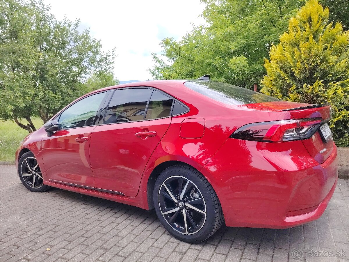 Toyota Corolla, sedan, 1.8 Hybrid, GR Sport + Dynamic