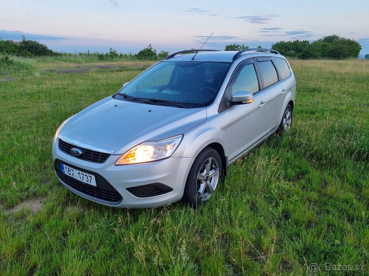 Kupim ford focus KOMBI 1.6