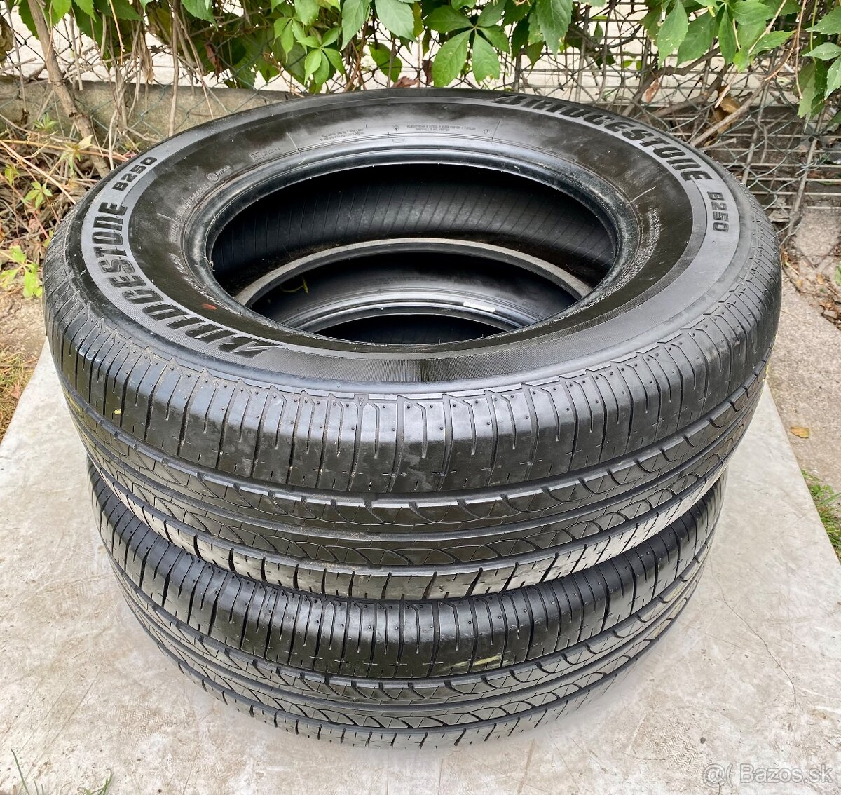 225/70 r16 letné Bridgestone 102 H