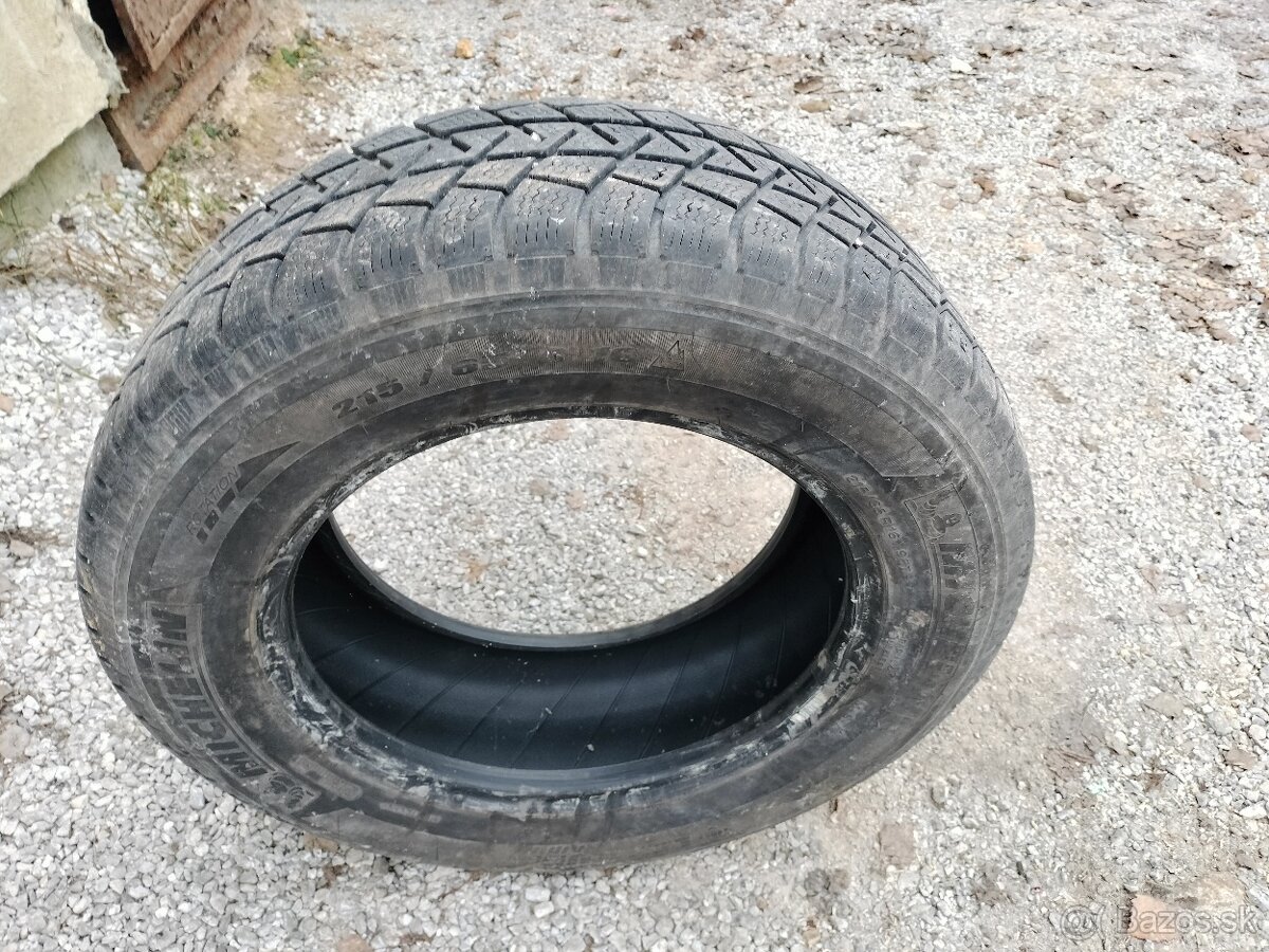 215/65R16