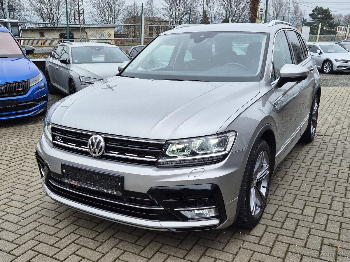 VW Tiguan DSG R Line LED WEBASTO HUD NAVI TAŽNÉ