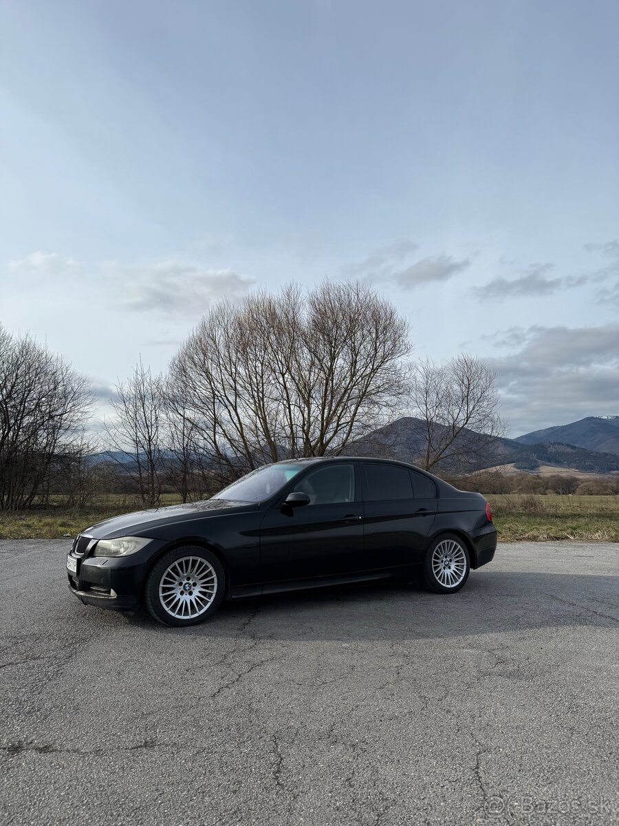 BMW E90 320D