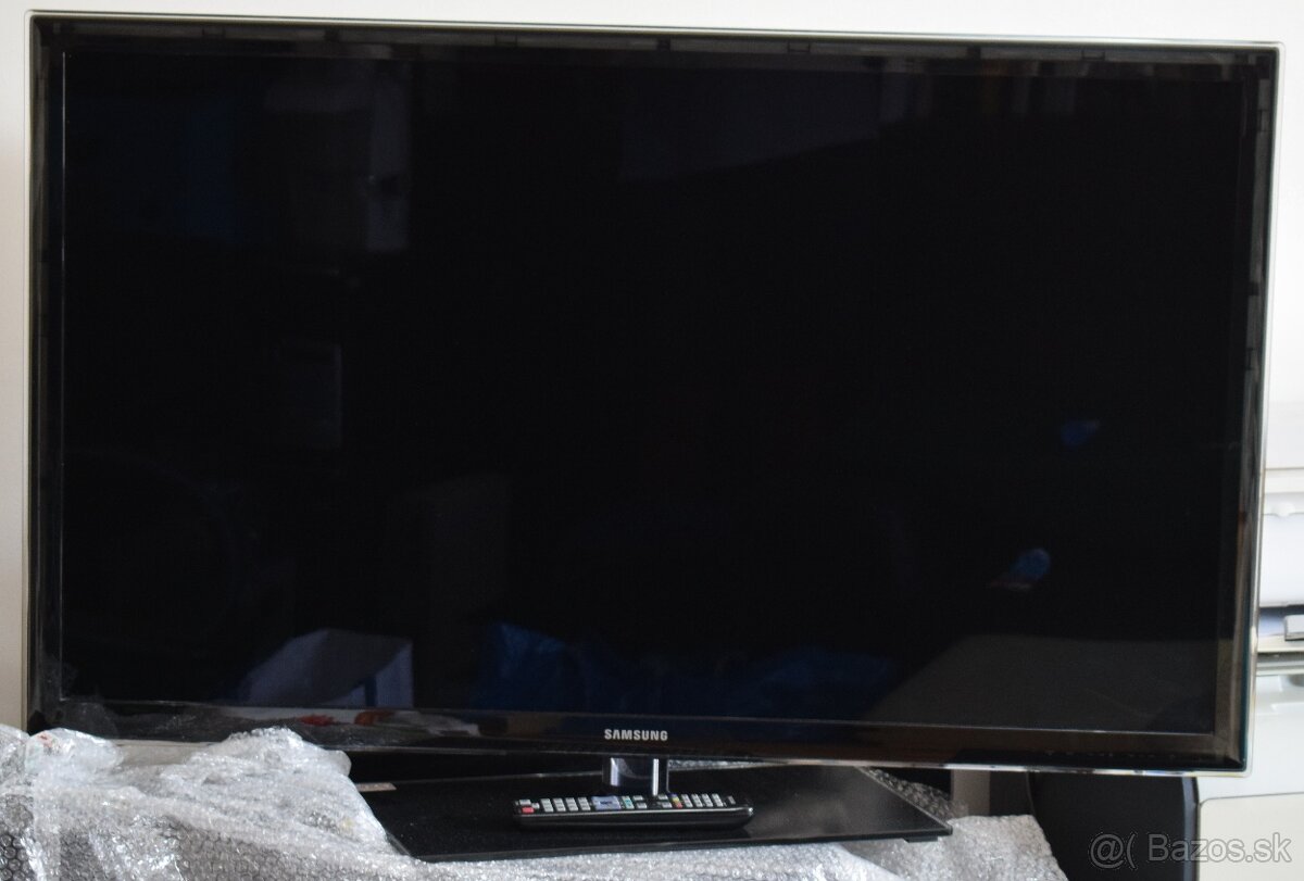 pokazeny TV 46" Samsung ue46d5520 na diely