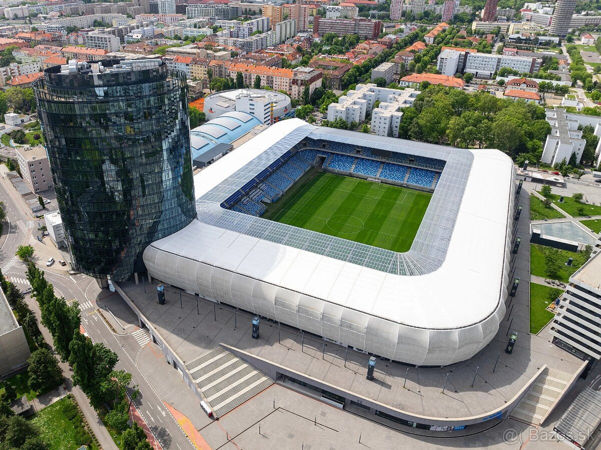 Vstupenky na Šk Slovan - Manchester City (alebo balík)