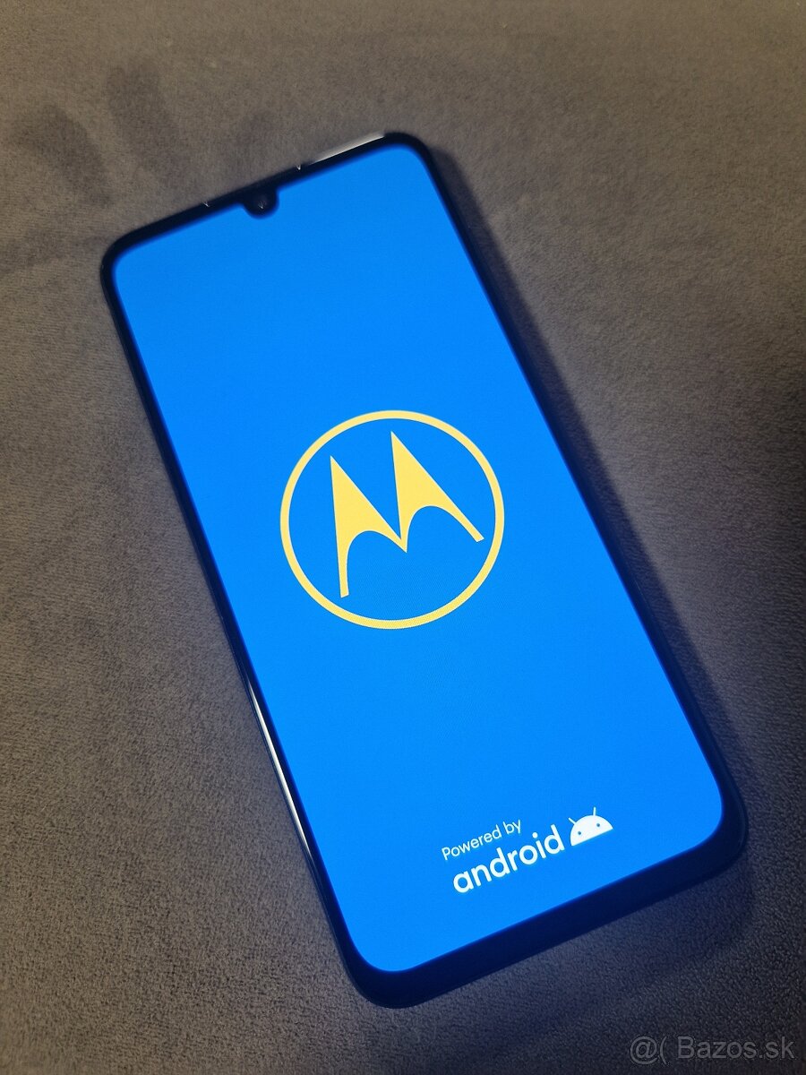 Motorola One ZOOM