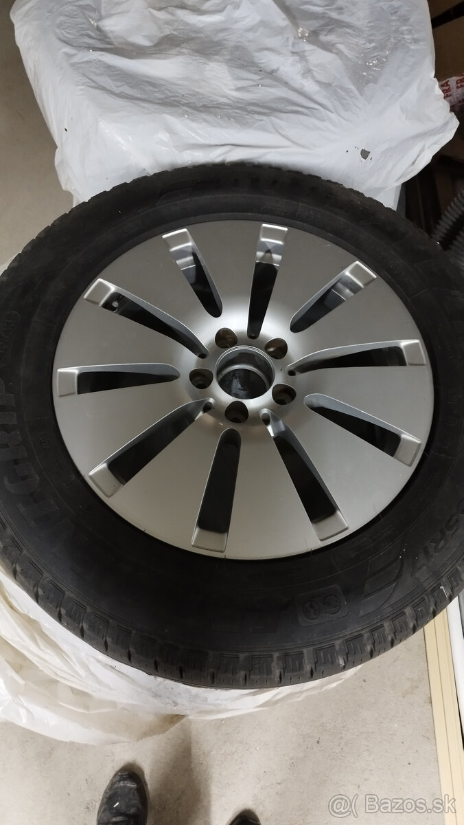 235/65 R17 M+S GoodYear na elektronoch