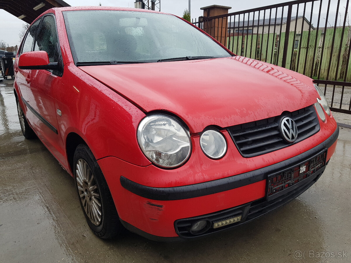 VOLKSWAGEN POLO 1,4B  55KW  RV.2002