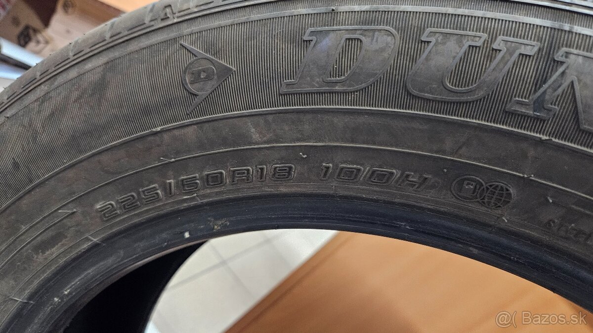 DUNLOP 225/60 R 18 GRANDTREK ST30 100H