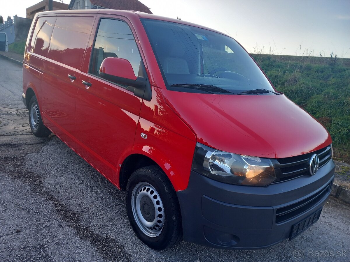 Volkswagen Transporter T5 2.0TDI