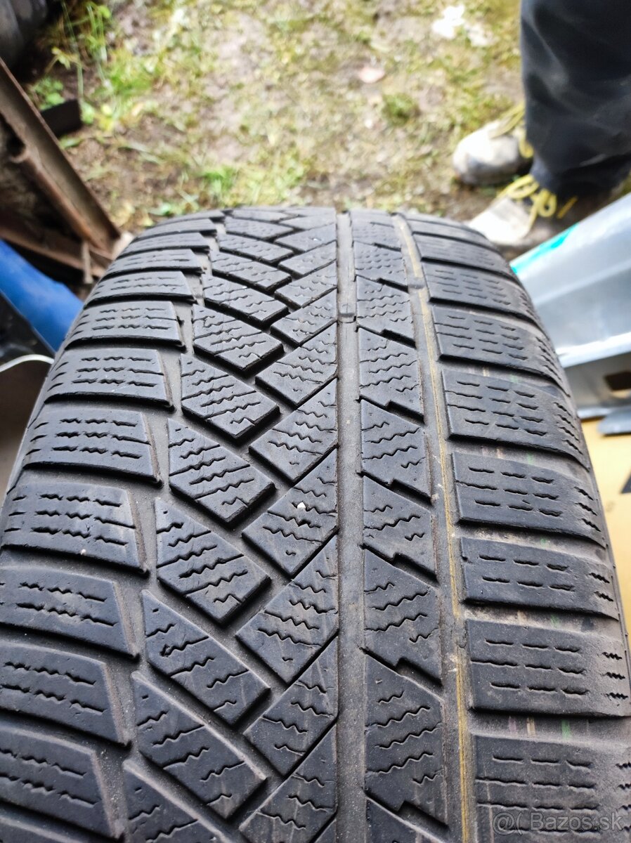 225/55 R17  4 kusy zimne.cena 50€