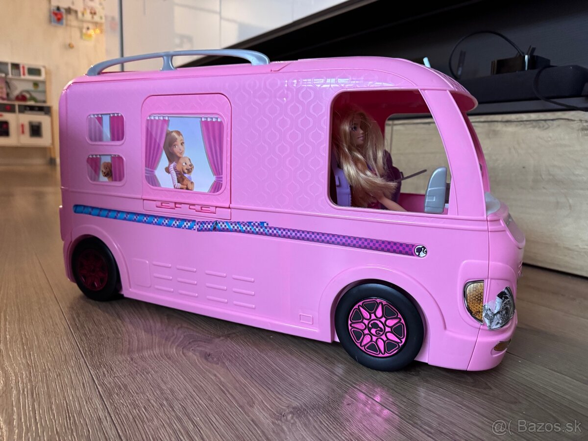 Barbie karavan XXL s bazenom