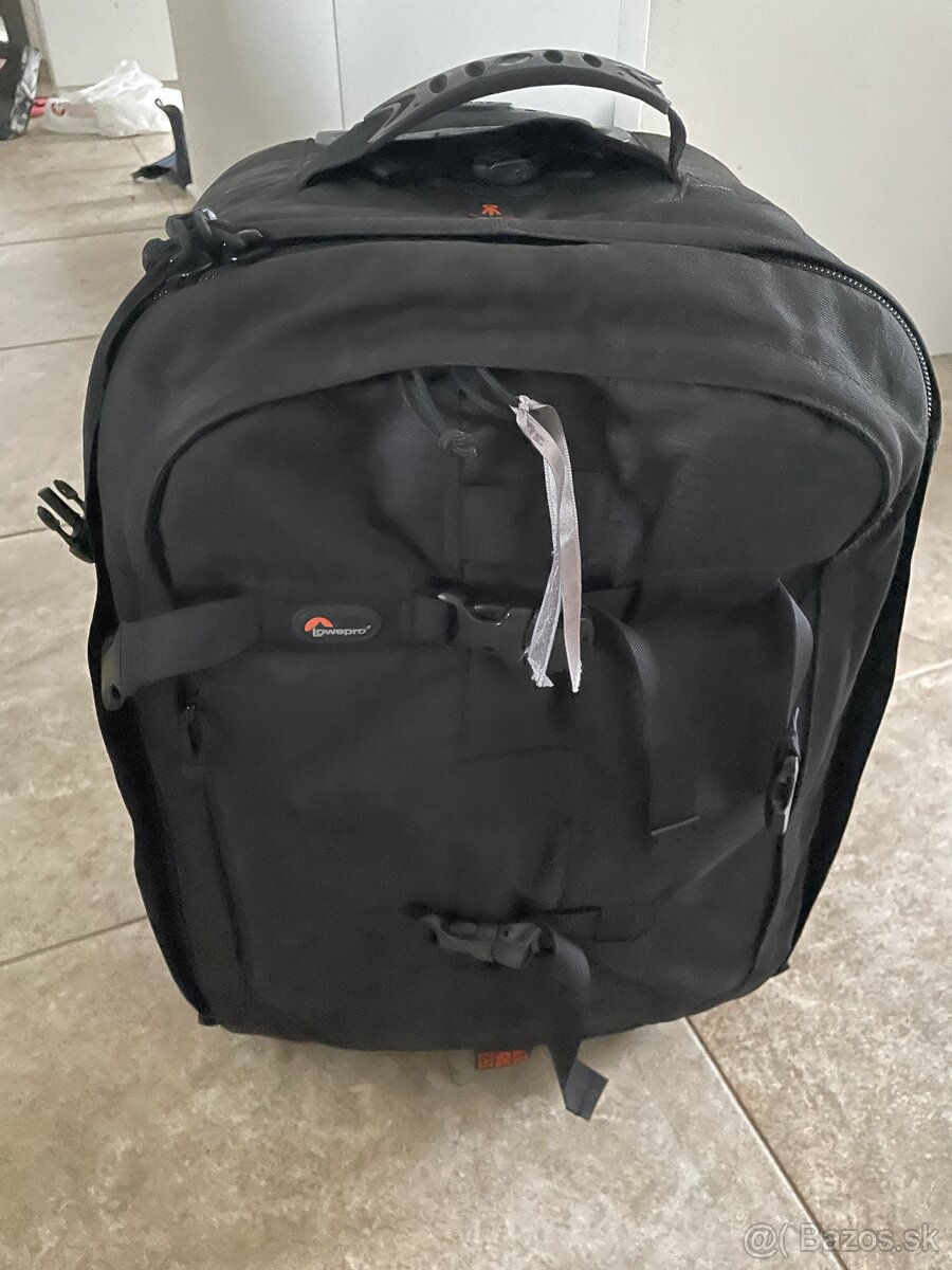 Lowepro PRO Runner LR X40 v dobrom stave aj so súčiastkami