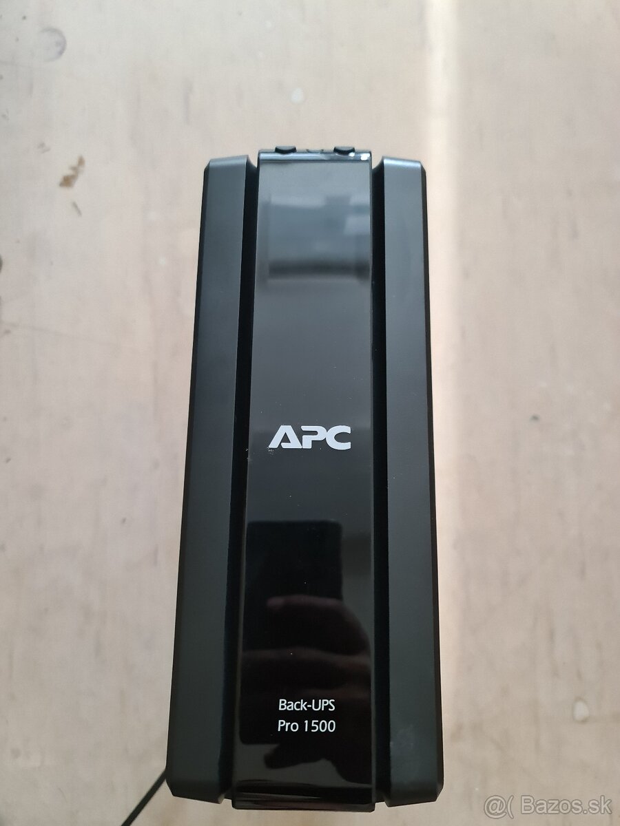 APC Power Saving Back-UPS Pro 1500 Eurozásuvka