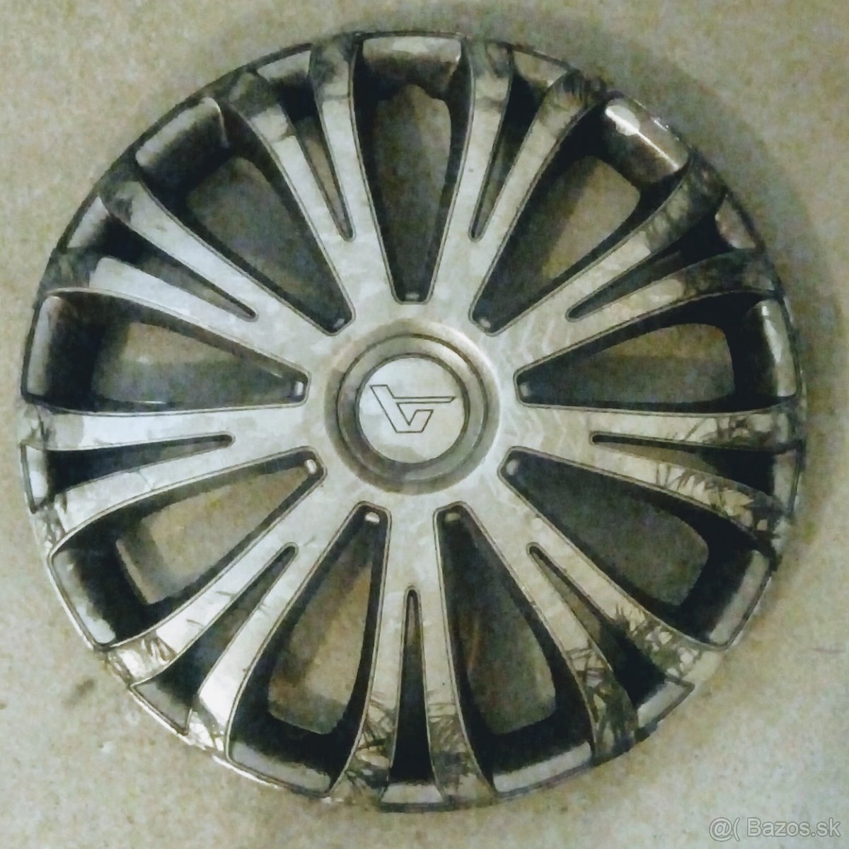 15" puklica Daihatsu