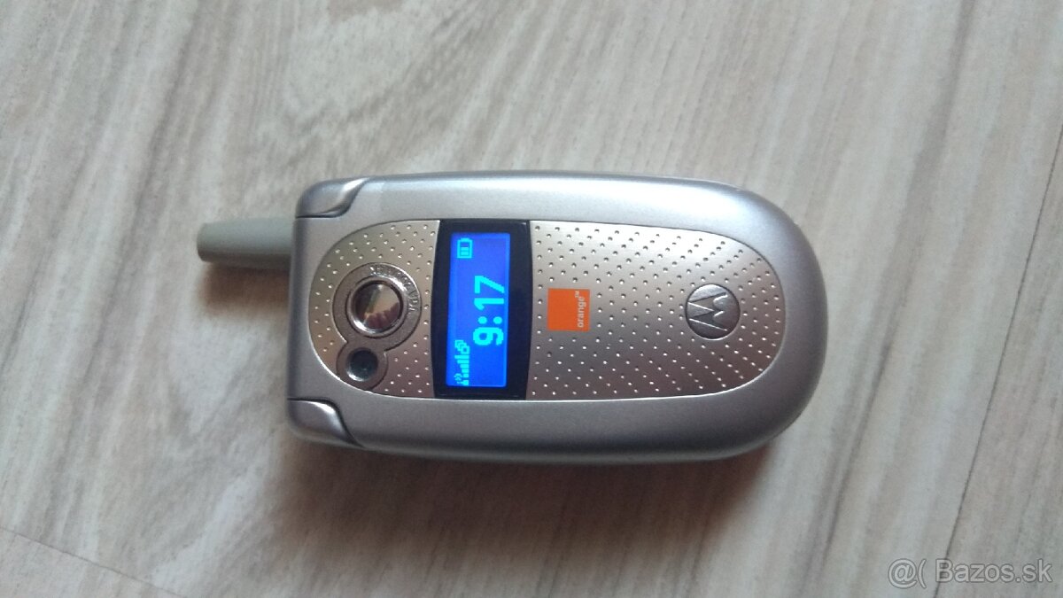 Motorola V500